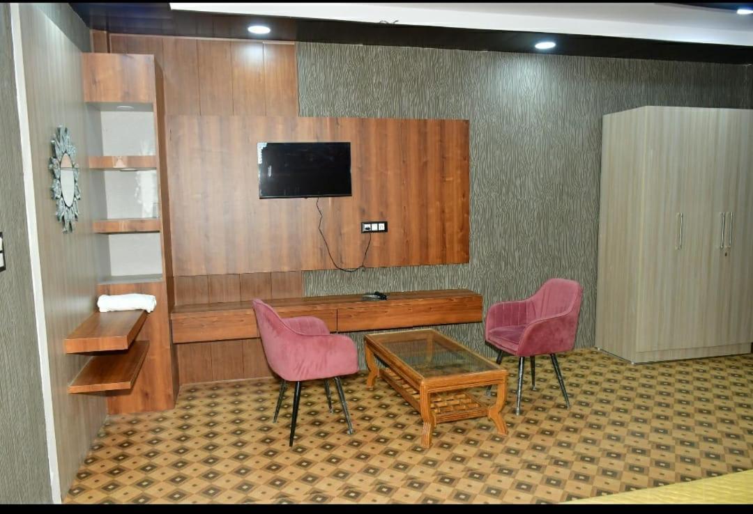 Hotel Pearl Residency Mukteshwar Zewnętrze zdjęcie