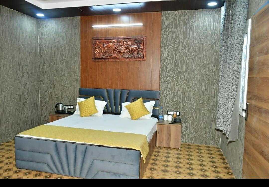 Hotel Pearl Residency Mukteshwar Zewnętrze zdjęcie
